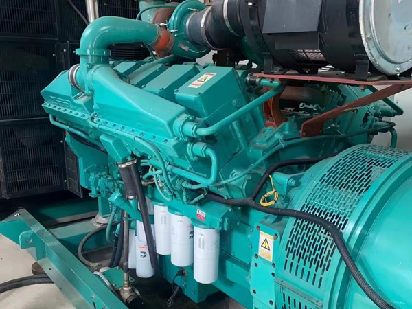 磴口更换100kW柴油发电机组机油时，需要注意哪些事项？